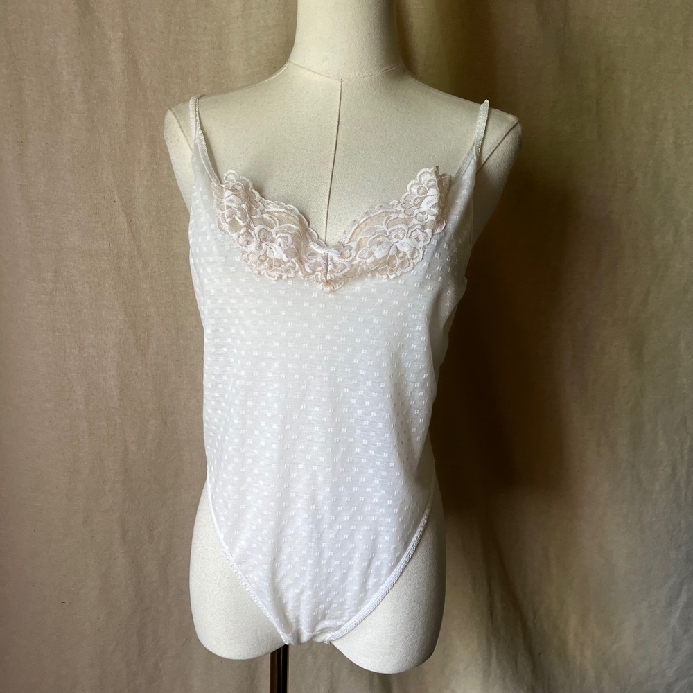 Vintage Interludes White Semi Sheer Teddy Peach Lace Snap Gusset M/L